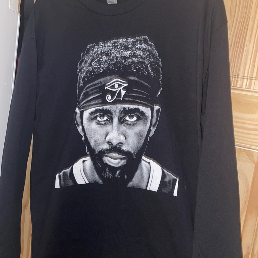 Kyrie Irving printed long sleeve T shirt